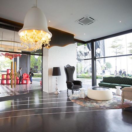 Arte Mont Kiara By Psm Luxury Suites Kuala Lumpur Exterior photo