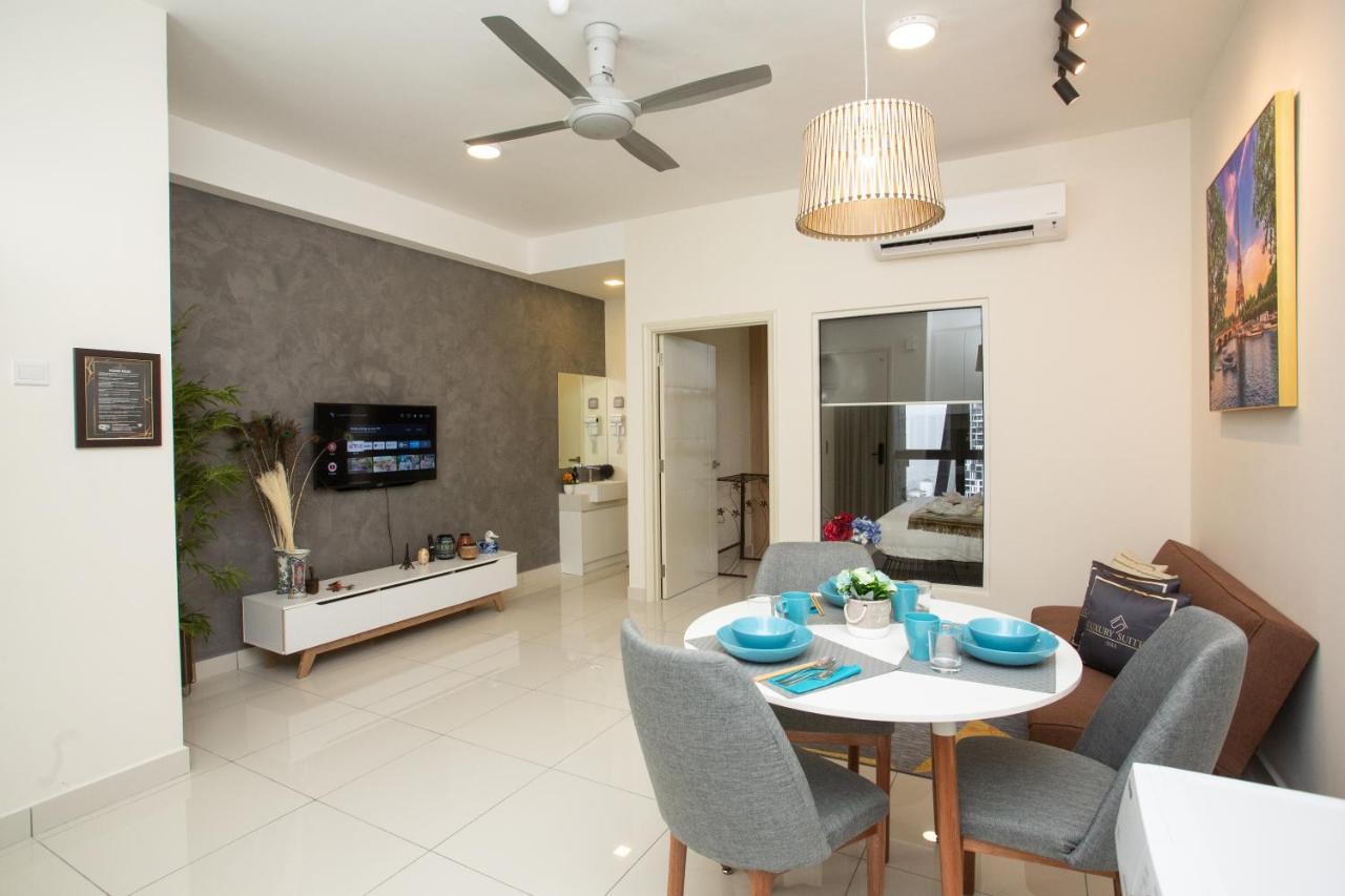 Arte Mont Kiara By Psm Luxury Suites Kuala Lumpur Exterior photo