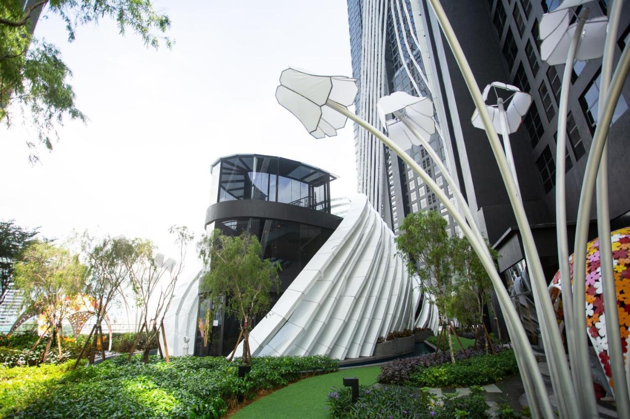 Arte Mont Kiara By Psm Luxury Suites Kuala Lumpur Exterior photo
