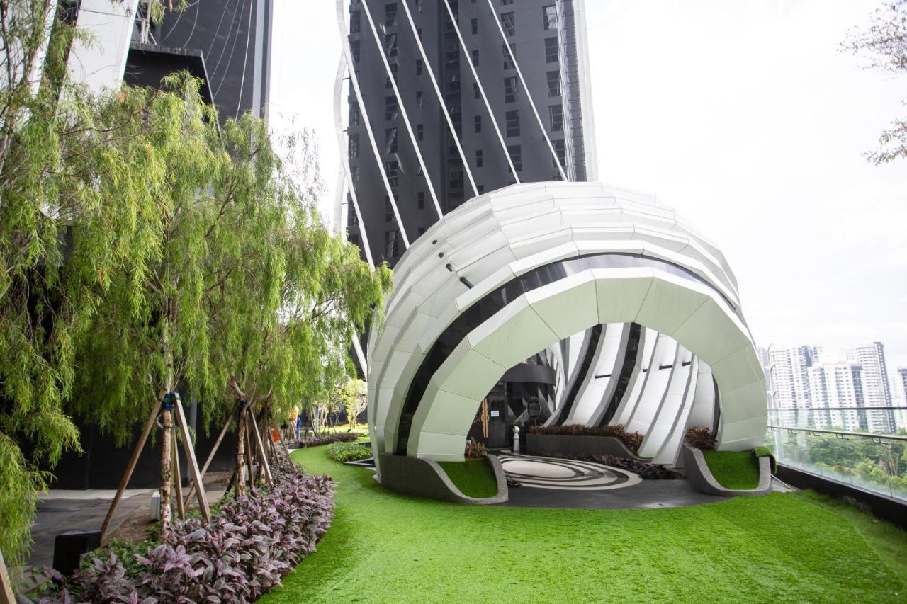 Arte Mont Kiara By Psm Luxury Suites Kuala Lumpur Exterior photo