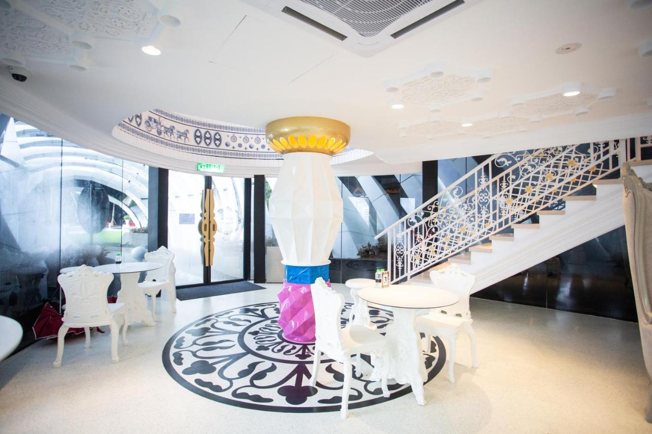 Arte Mont Kiara By Psm Luxury Suites Kuala Lumpur Exterior photo